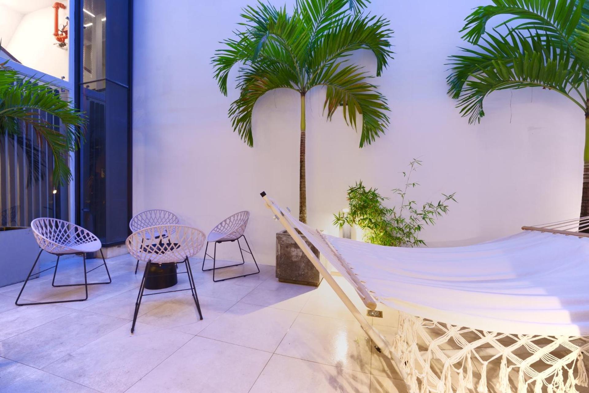 Sunny 2Br With Pool In Casco Antiguo Apartment Panama City Ngoại thất bức ảnh